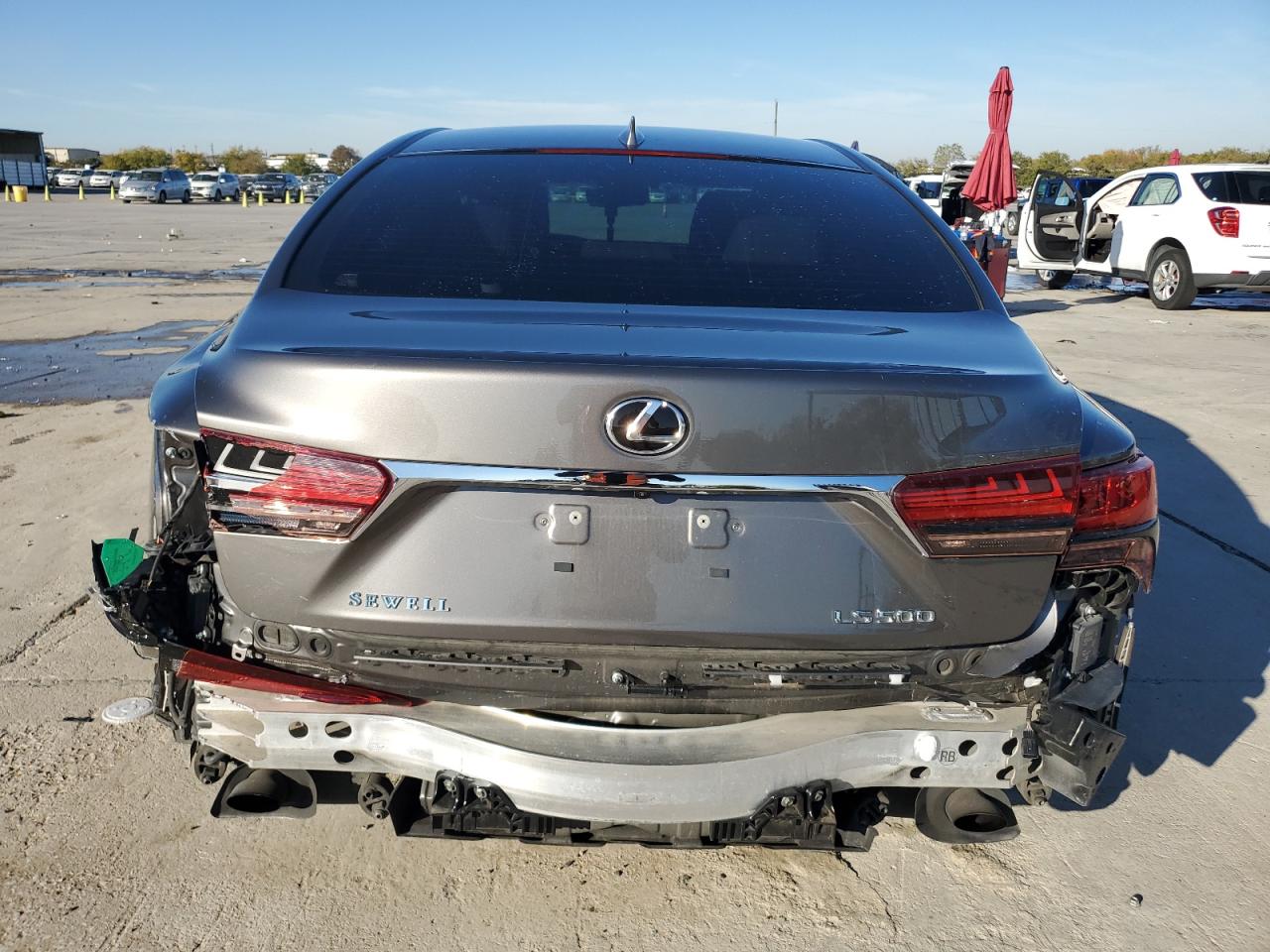 2021 Lexus LS - Image 6