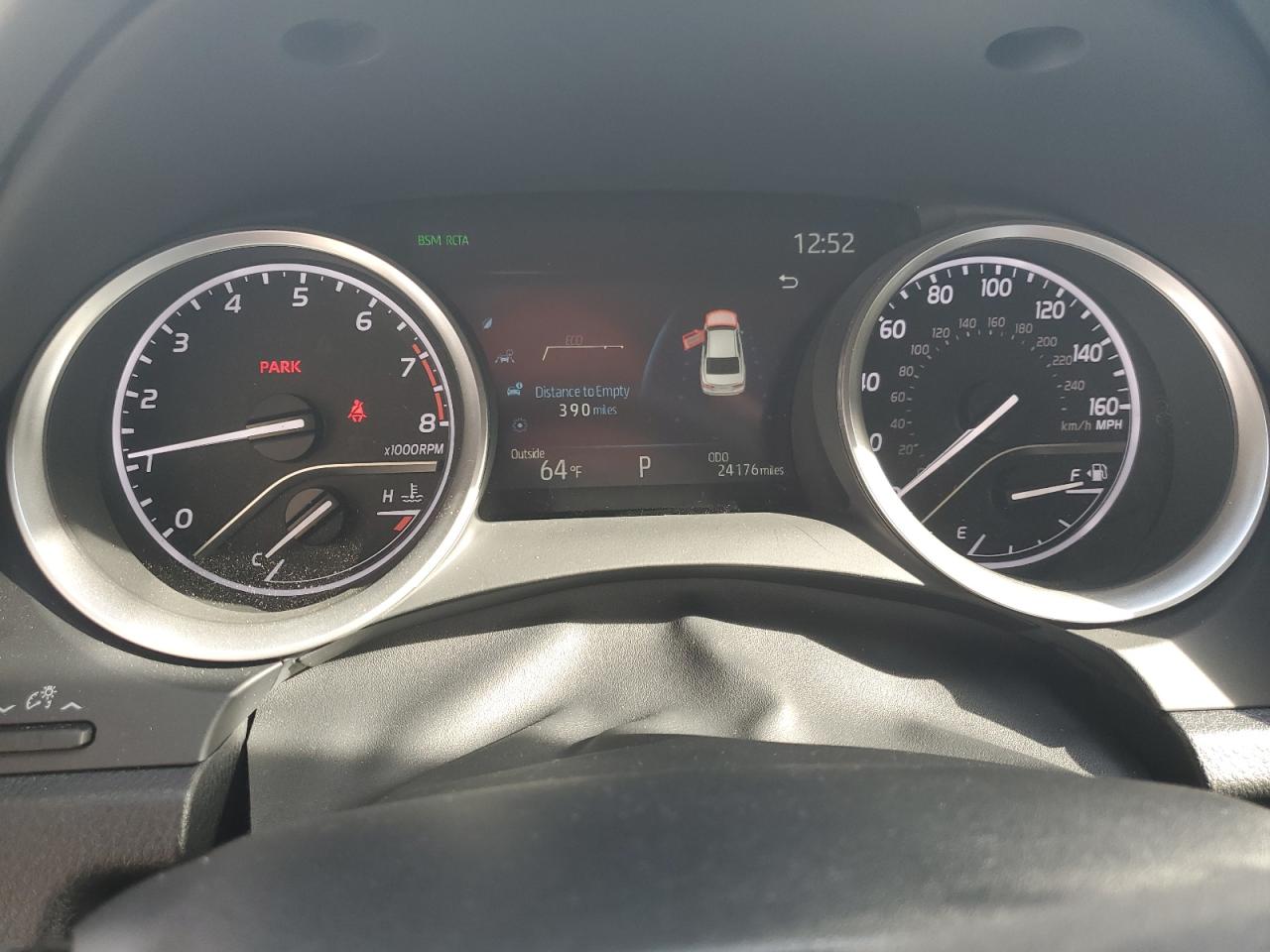 2024 Toyota Camry - Image 9