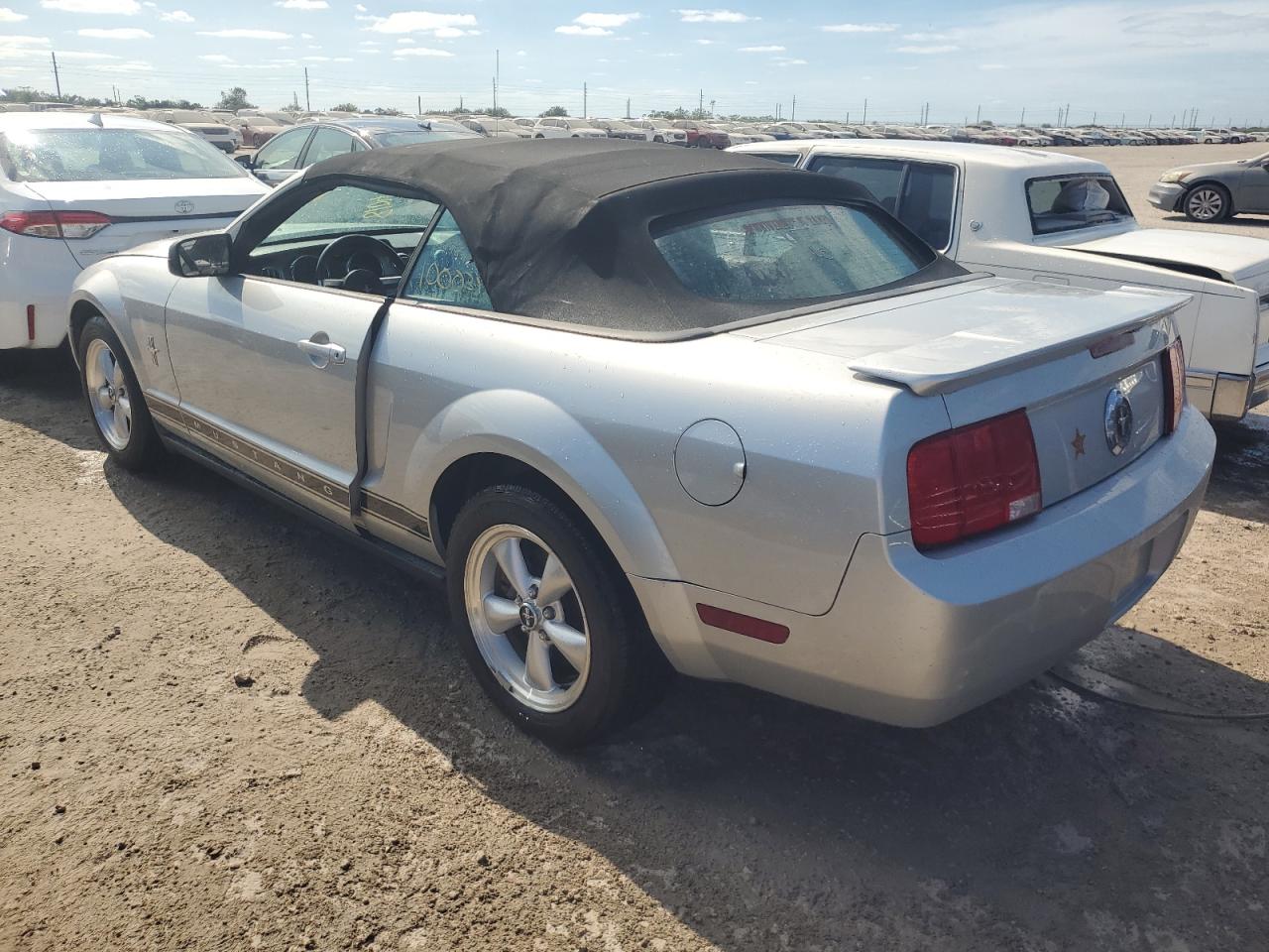 2007 Ford Mustang VIN: 1ZVHT84N275275460 Lot: 81047954