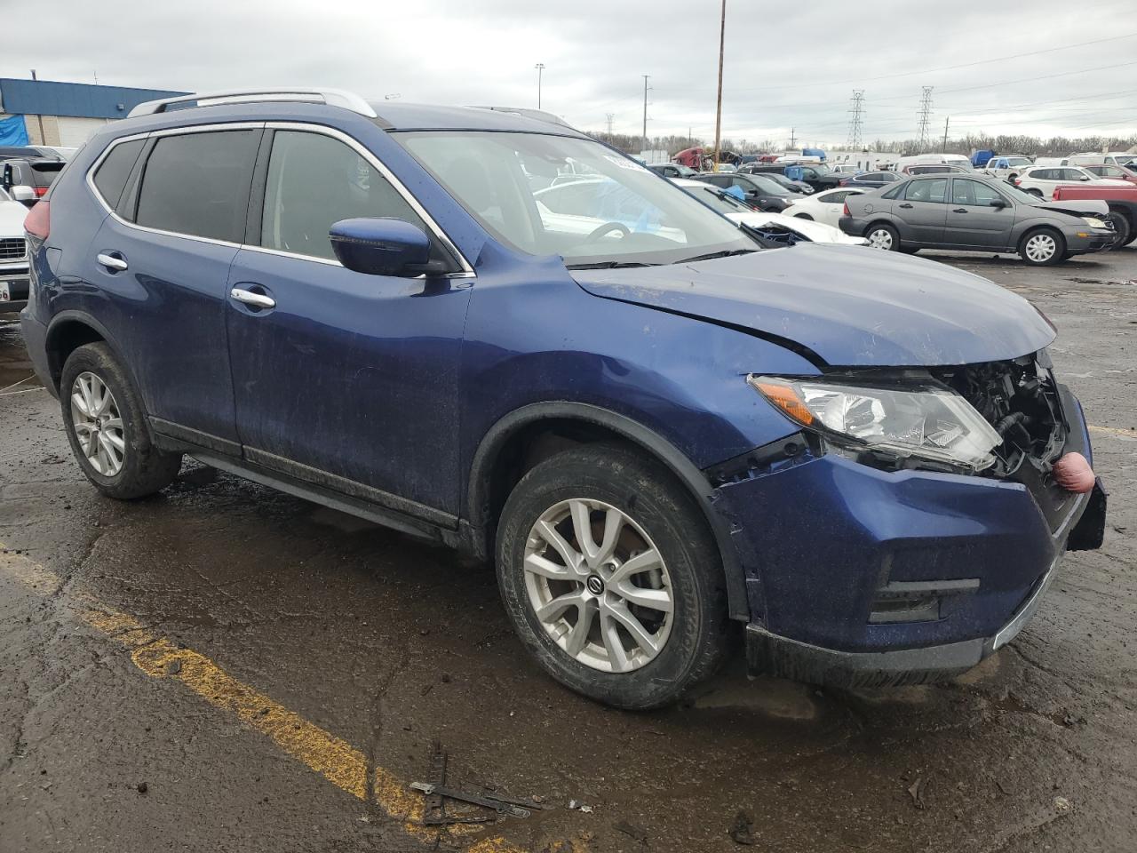 VIN JN8AT2MV2KW389693 2019 NISSAN ROGUE no.4