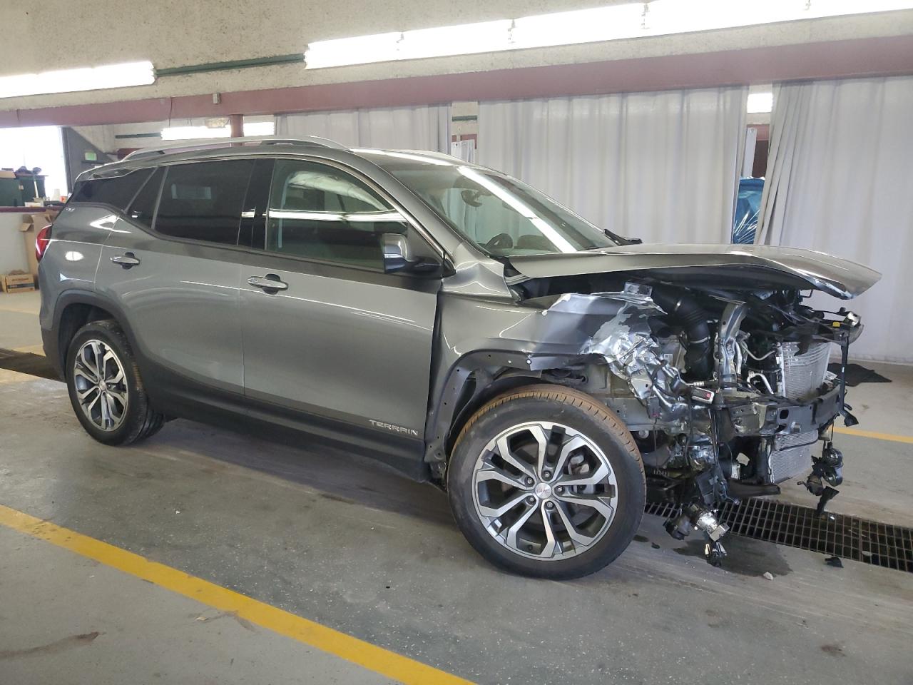 2020 GMC Terrain - Image 4