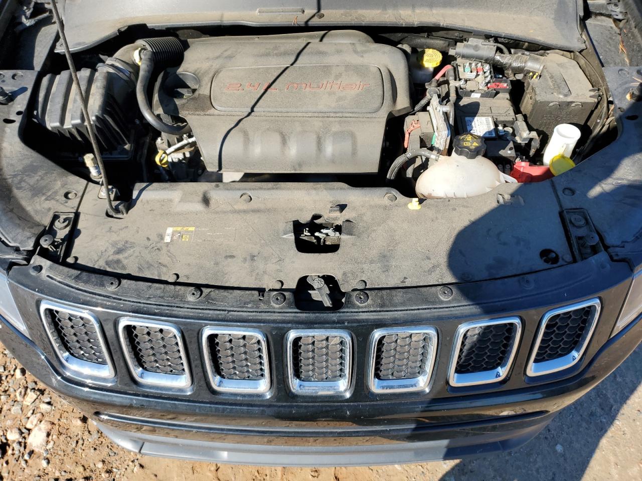 2020 Jeep Compass Latitude VIN: 3C4NJCBB9LT241971 Lot: 81045454