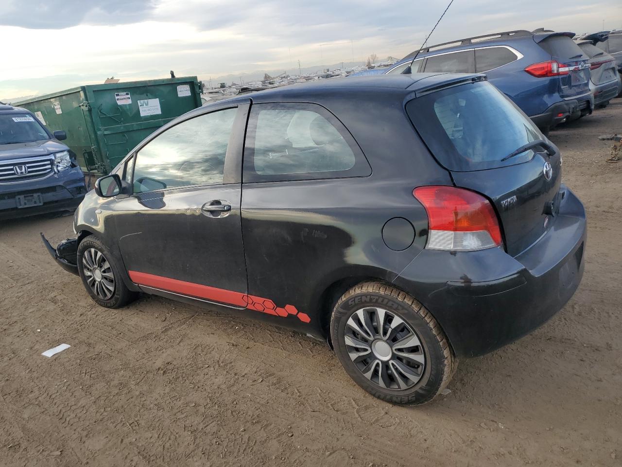 2010 Toyota Yaris - Image 2