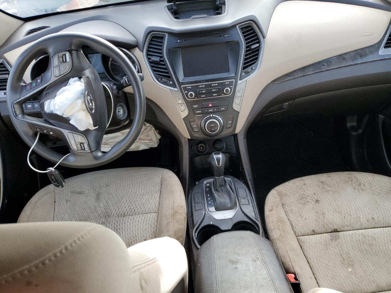 2017 Hyundai Santa Fe - Image 8