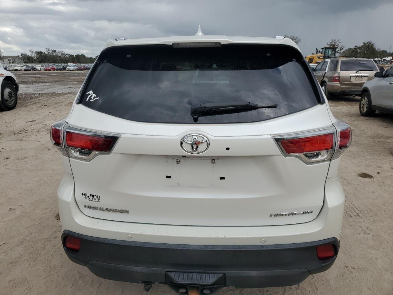 VIN 5TDDKRFH3FS193747 2015 TOYOTA HIGHLANDER no.6