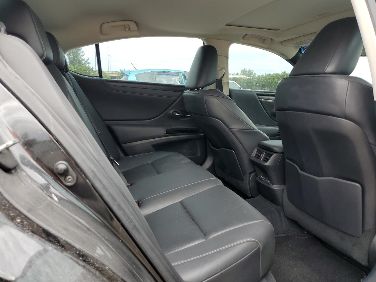2022 Lexus ES - Image 10