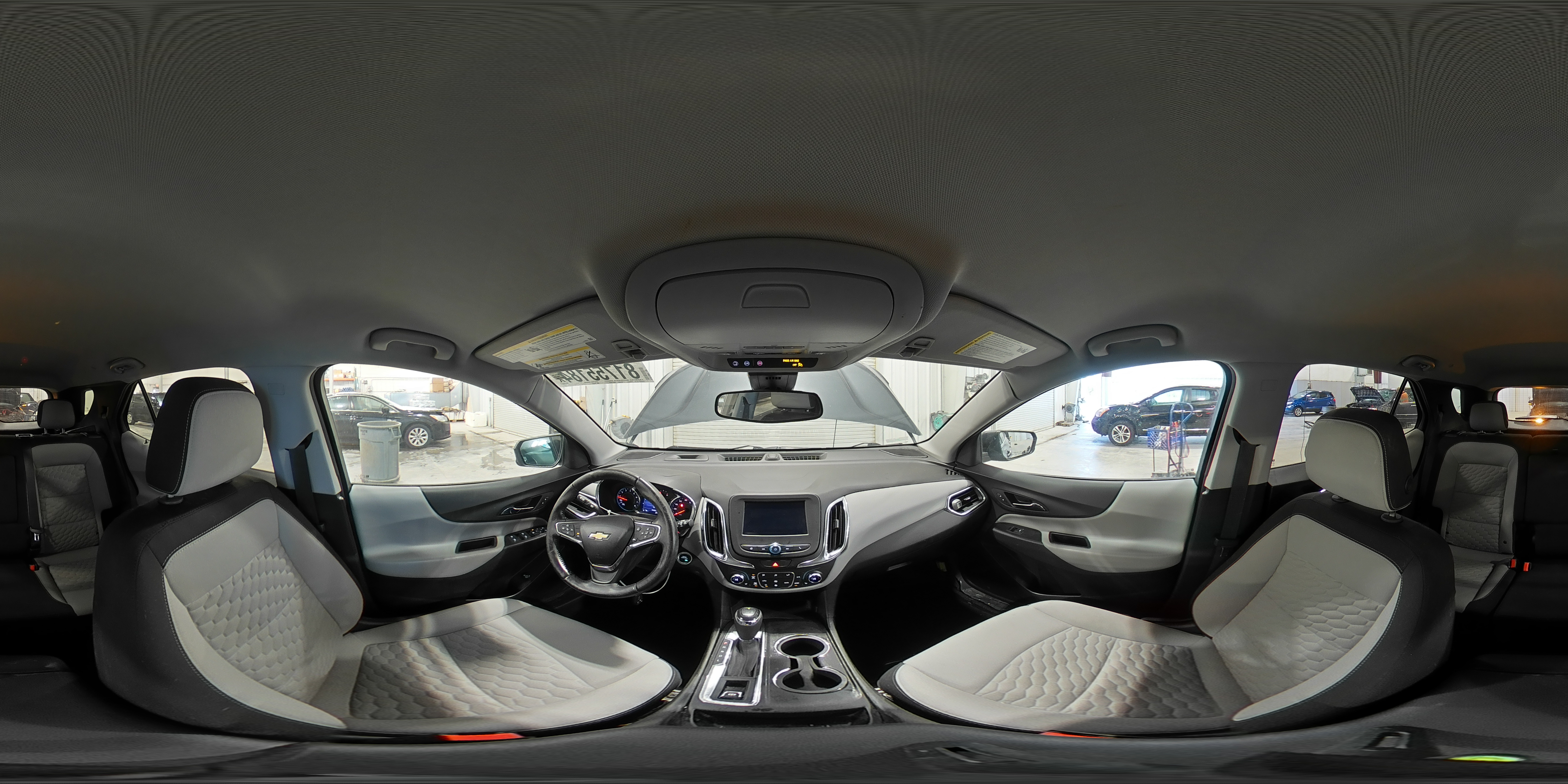 2020 Chevrolet Equinox - Image 13