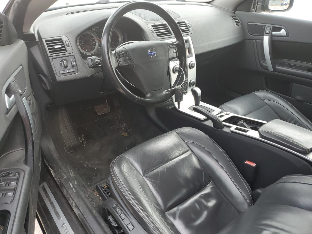 2011 Volvo C70 - Image 8