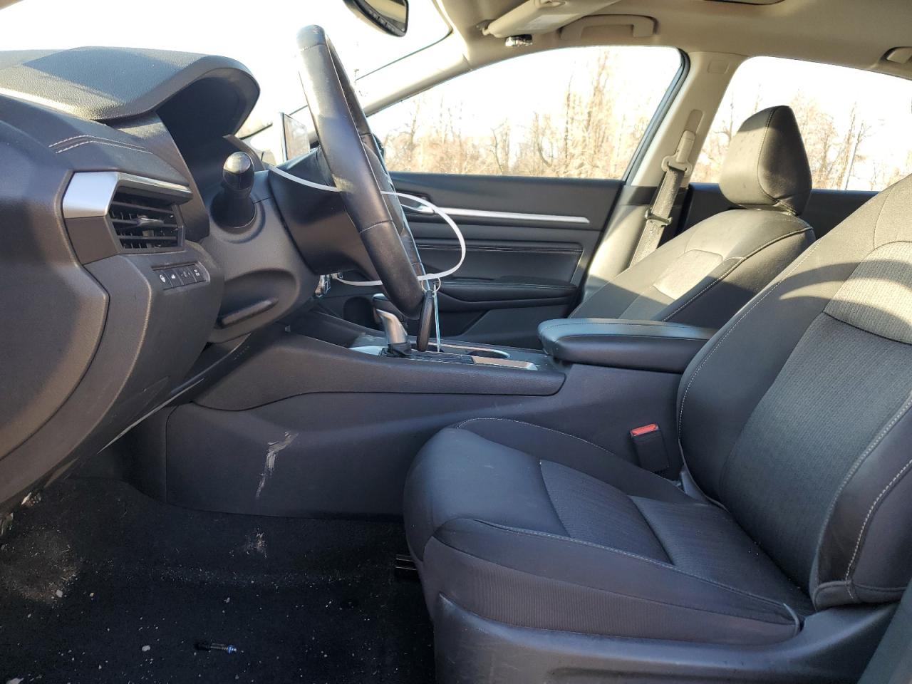 2019 Nissan Altima - Image 7