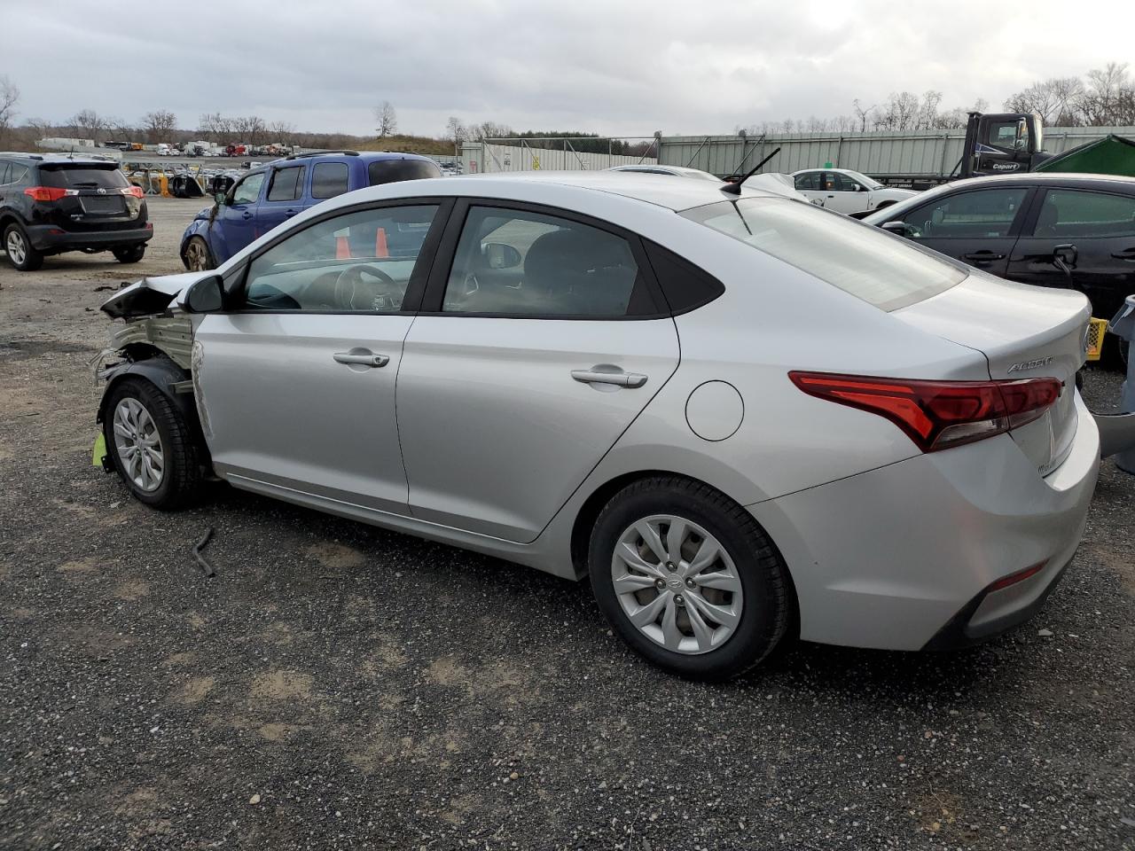 3KPC24A38KE058620 2019 HYUNDAI ACCENT - Image 2