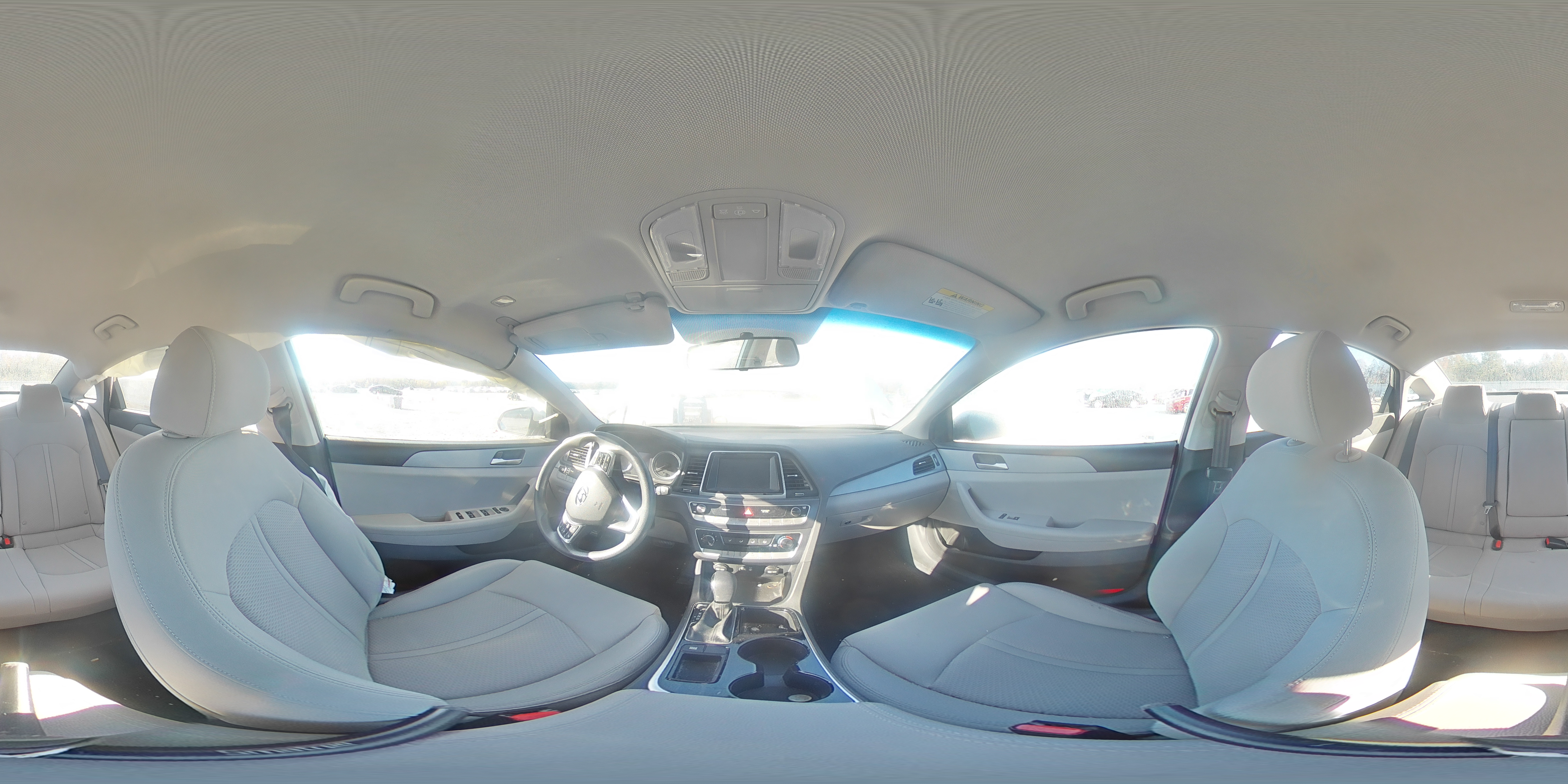 2018 Hyundai Sonata - Image 13