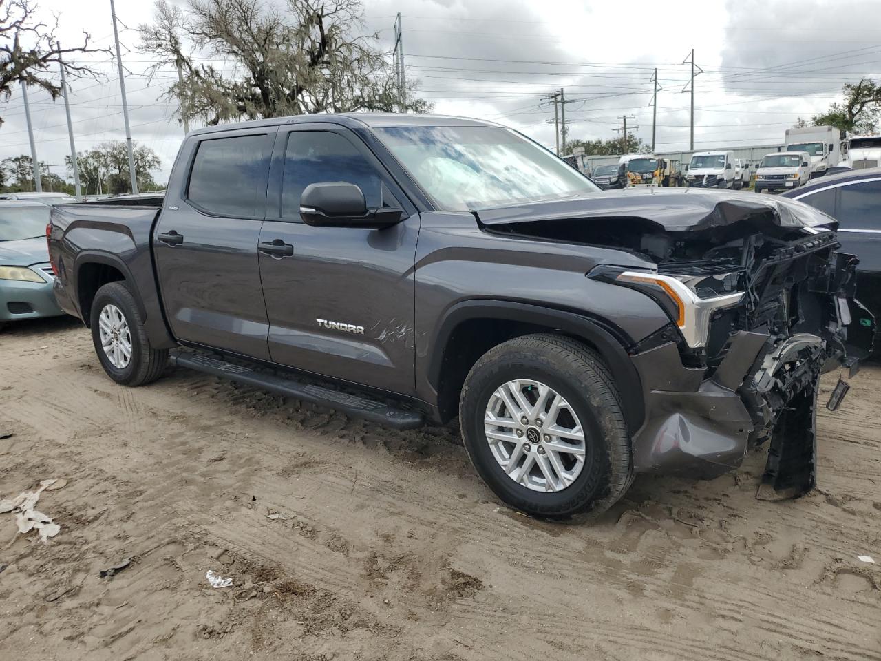 2023 Toyota Tundra - Image 4