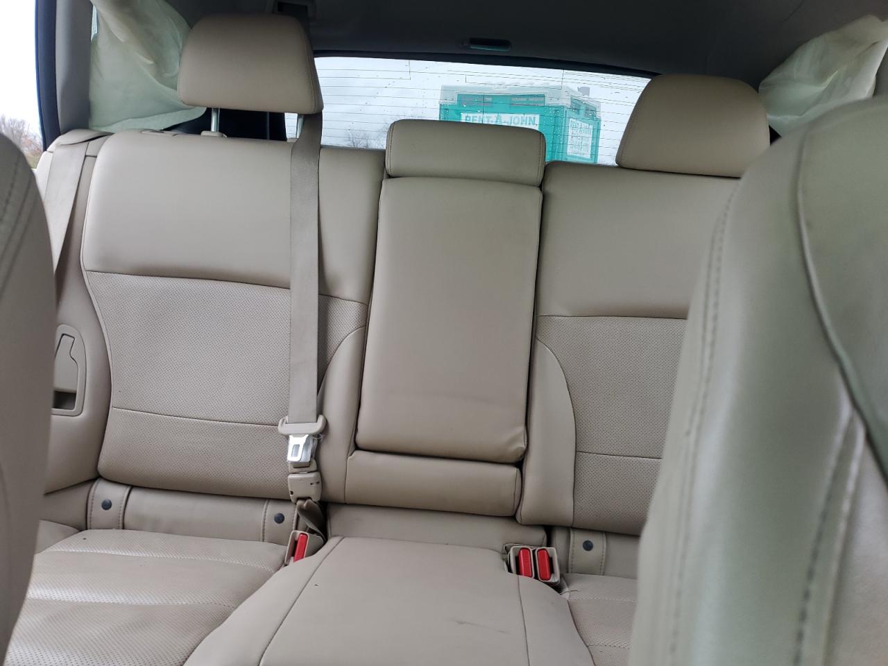 2016 Subaru Outback - Image 10