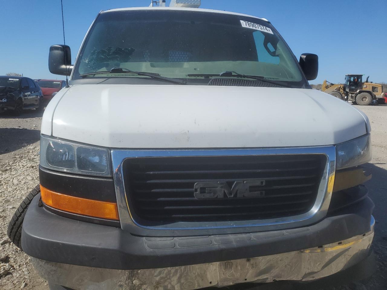 2017 GMC Savana - Image 5