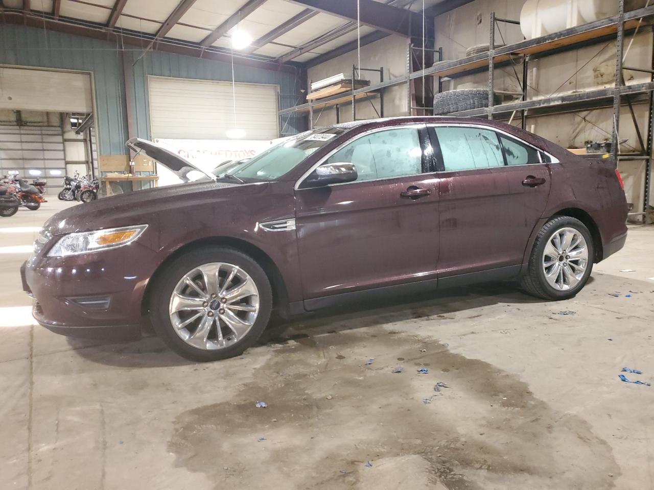 2011 Ford Taurus - Image 1