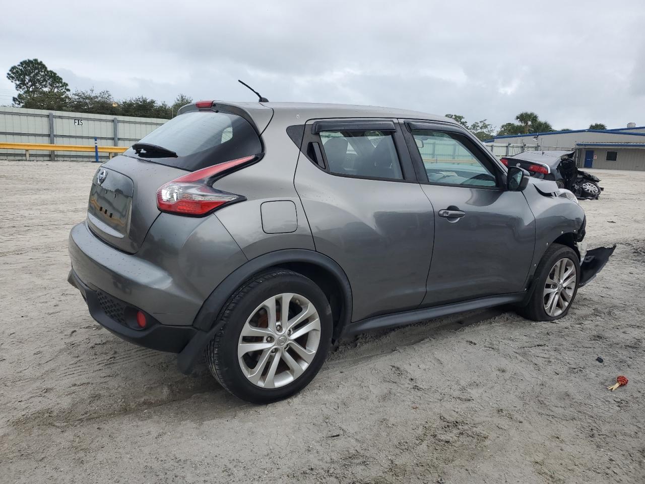 2017 Nissan Juke - Image 3