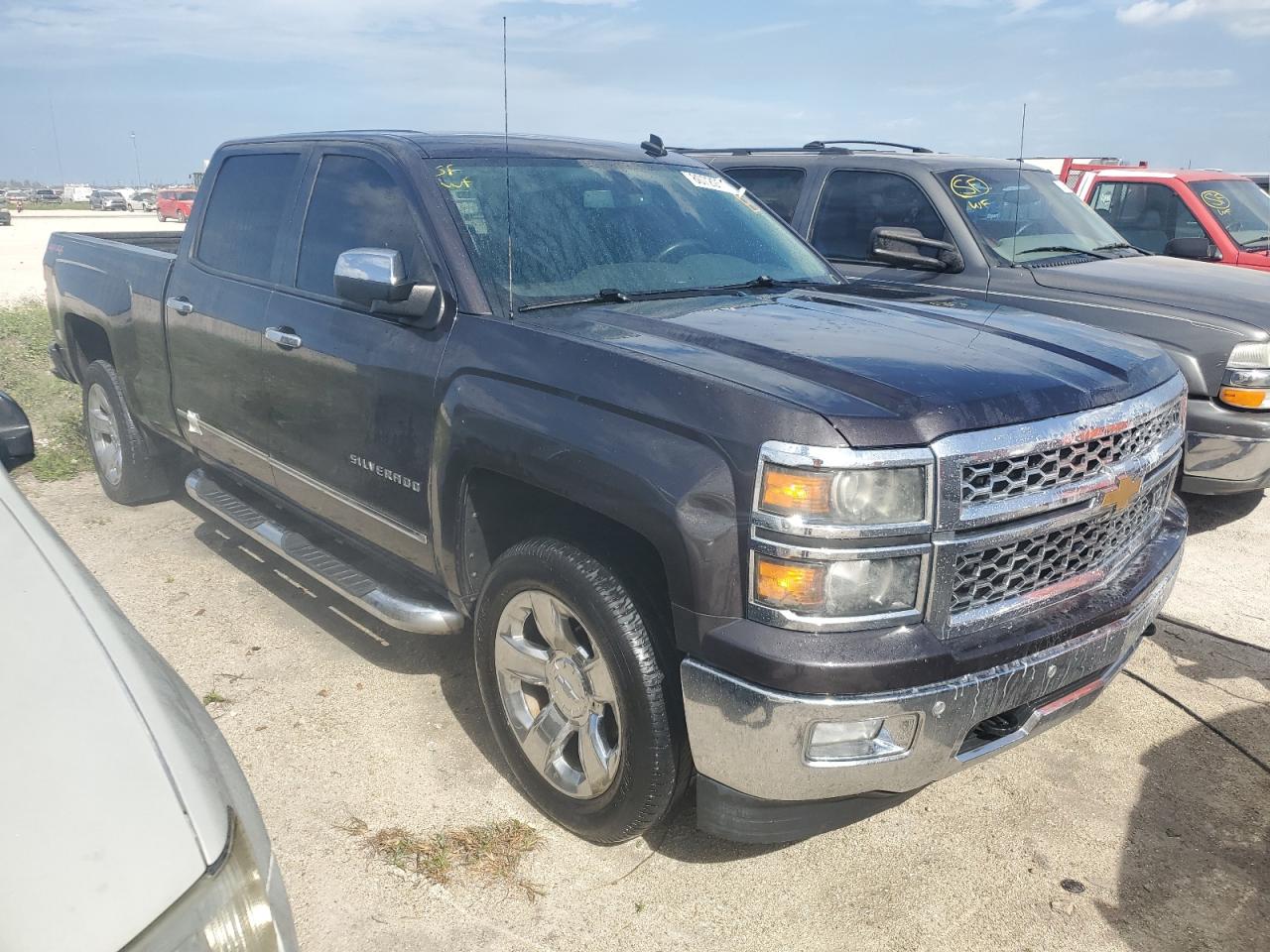 2014 Chevrolet Silverado - Image 4