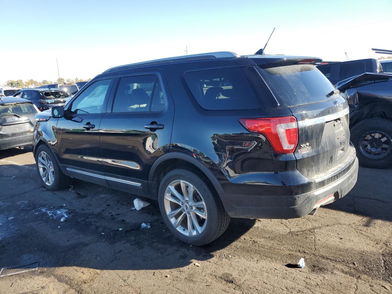 VIN 1FM5K8D80JGC67819 2018 FORD EXPLORER no.2