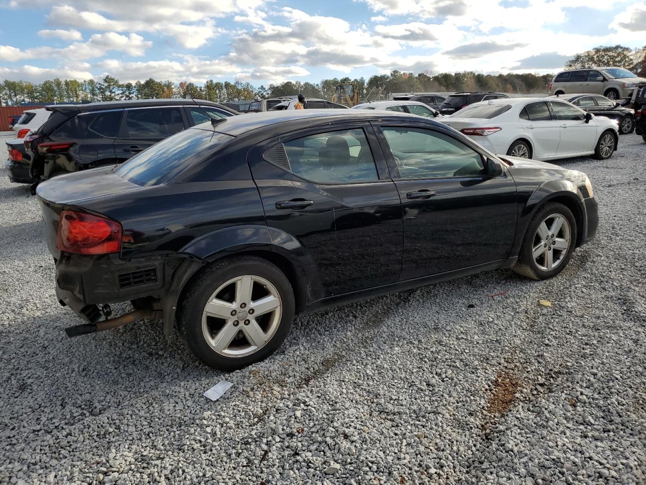 2013 Dodge Avenger - Image 3