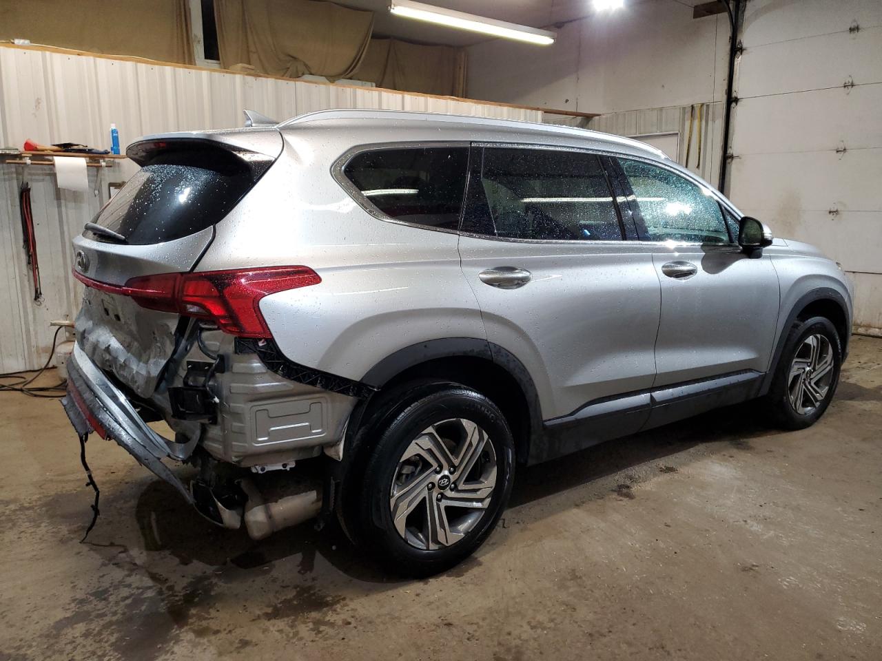 2023 Hyundai Santa Fe - Image 3