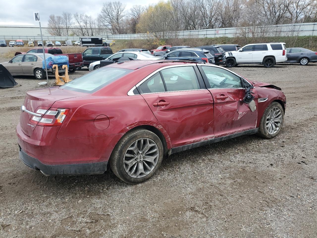 VIN 1FAHP2F8XGG111170 2016 FORD TAURUS no.3