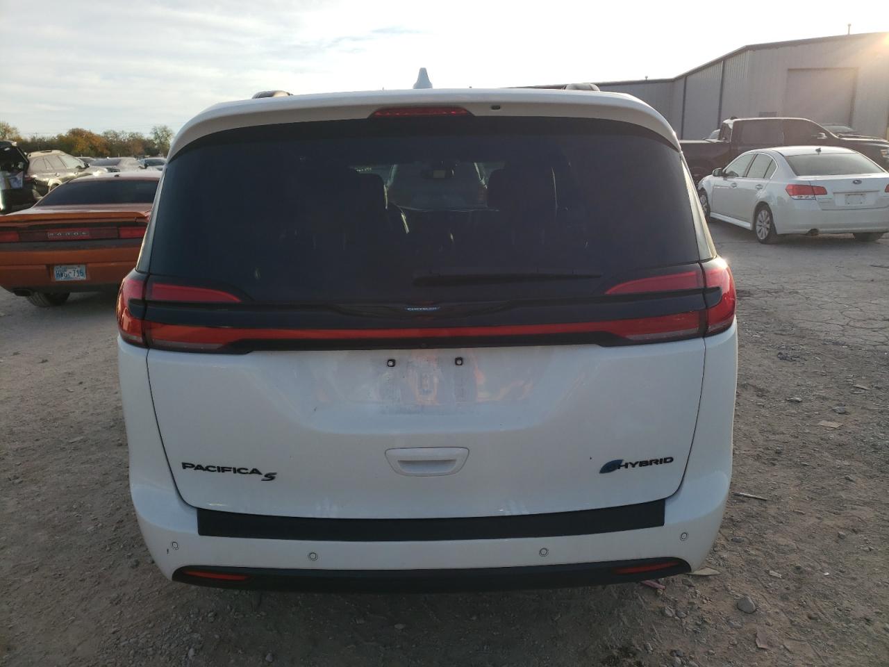 2021 Chrysler Pacifica - Image 6