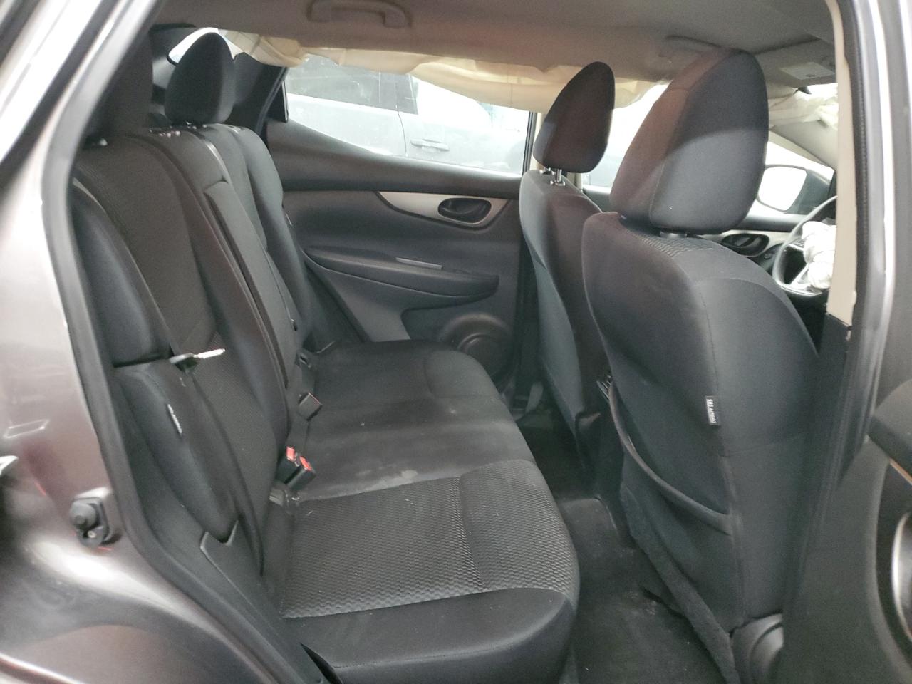 2020 Nissan Rogue - Image 11