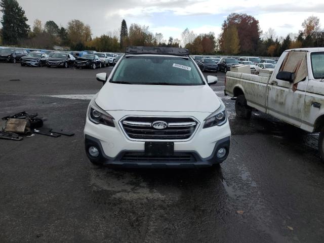  SUBARU OUTBACK 2018 Белый