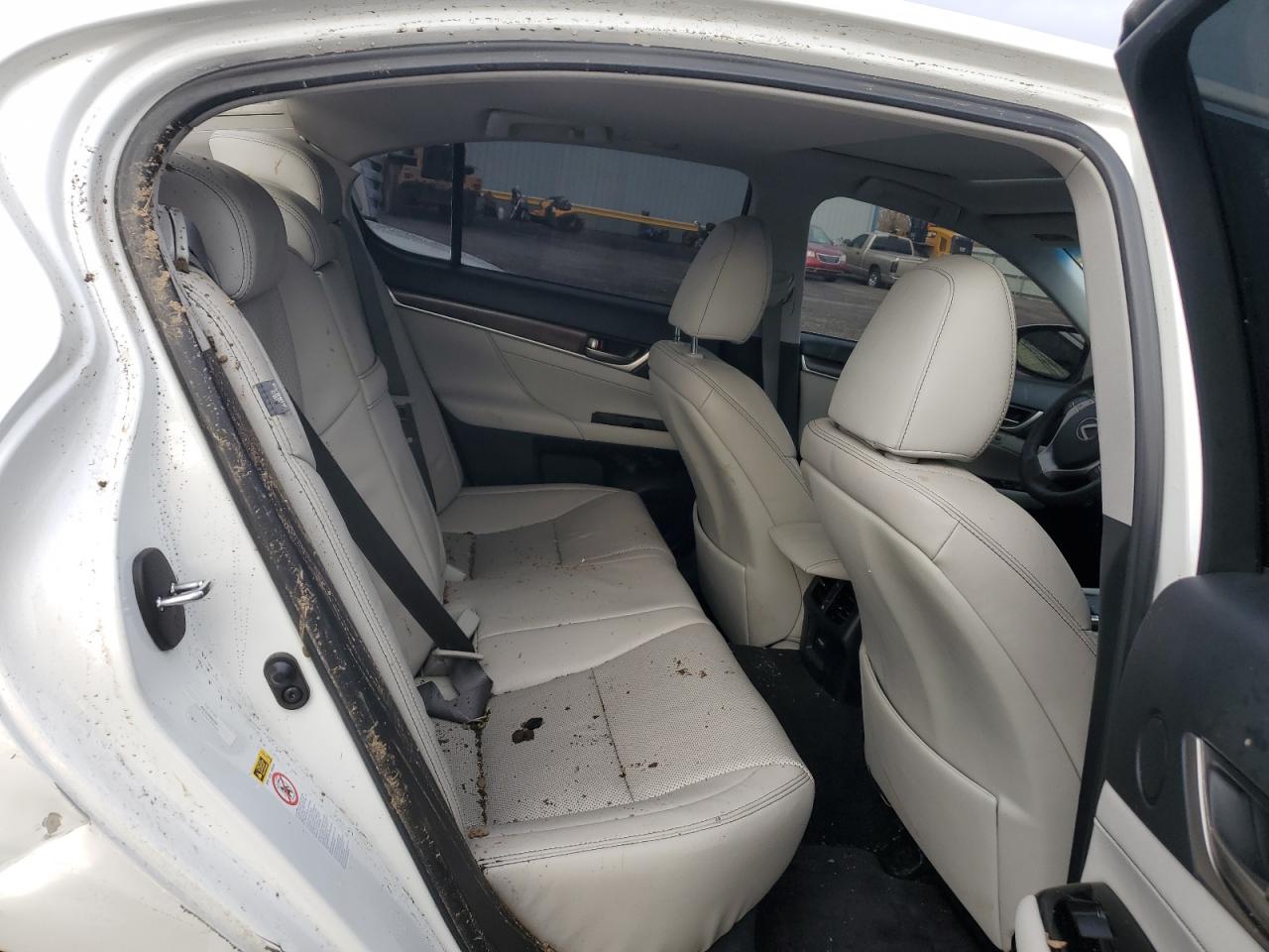 2014 Lexus GS - Image 10