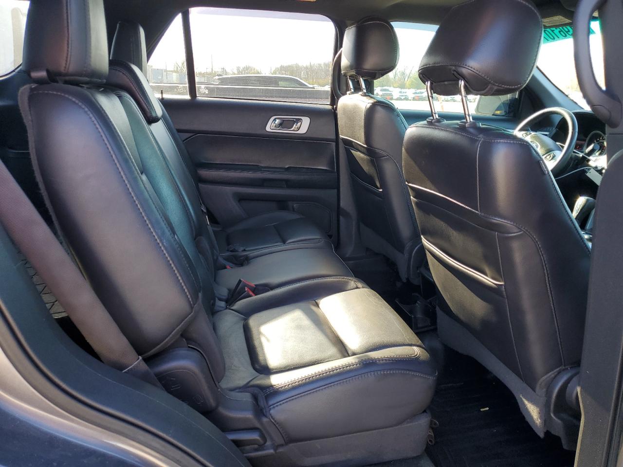 2013 Ford Explorer - Image 11
