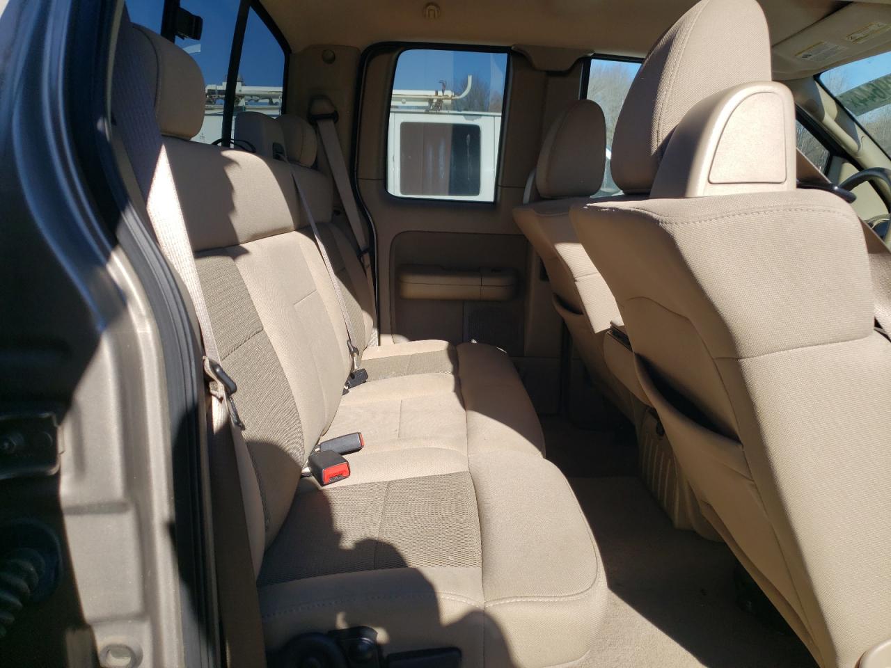 2005 Ford F-150 - Image 10