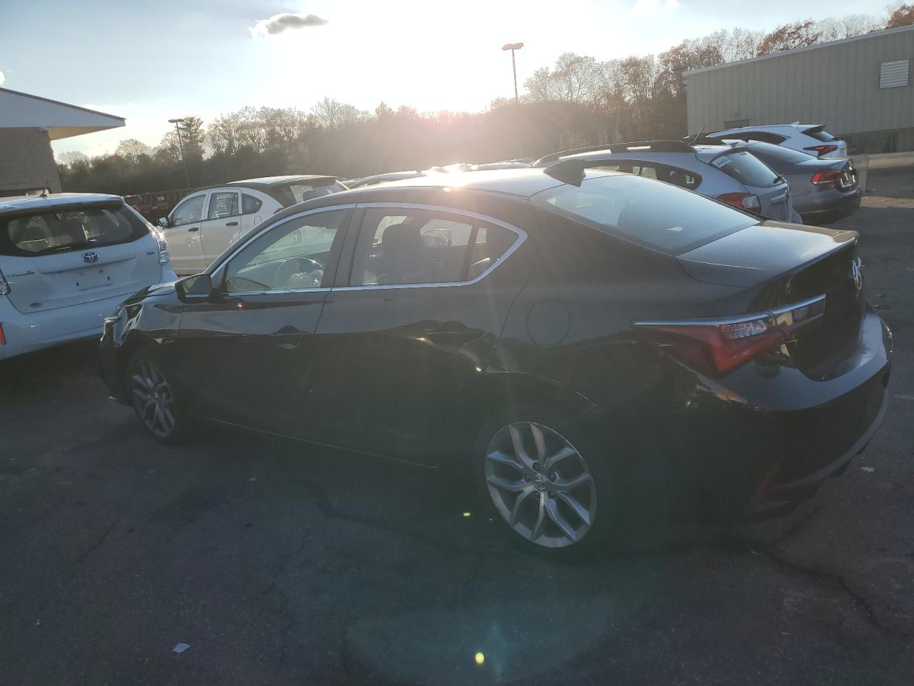 VIN 19UDE2F30KA013779 2019 ACURA ILX no.2