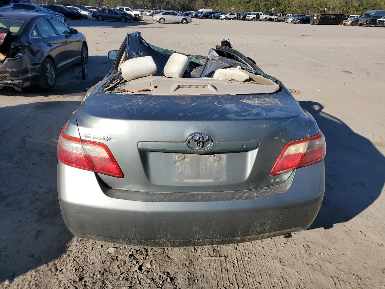 2007 Toyota Camry Ce VIN: 4T1BE46KX7U725601 Lot: 81823664