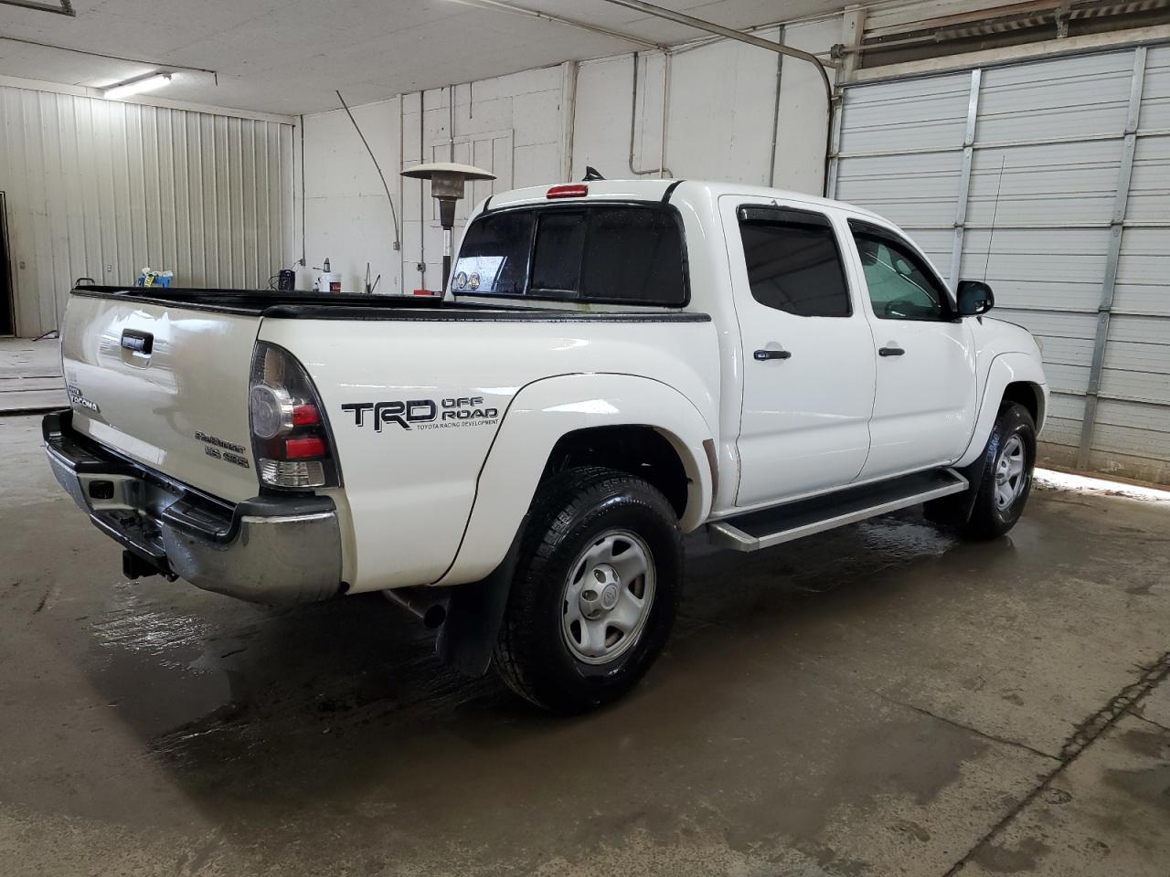 2014 Toyota Tacoma - Image 3
