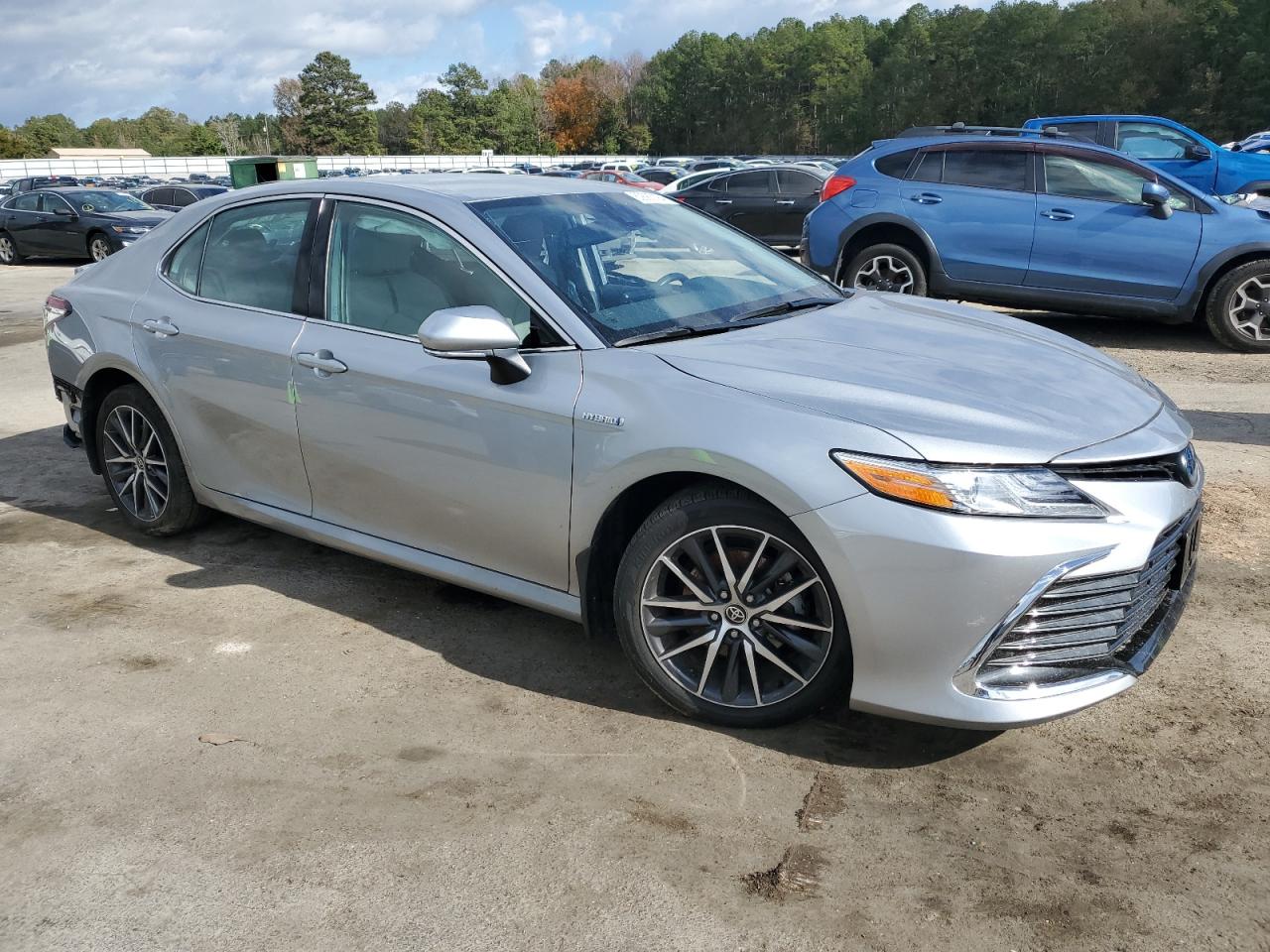 2021 Toyota Camry - Image 4