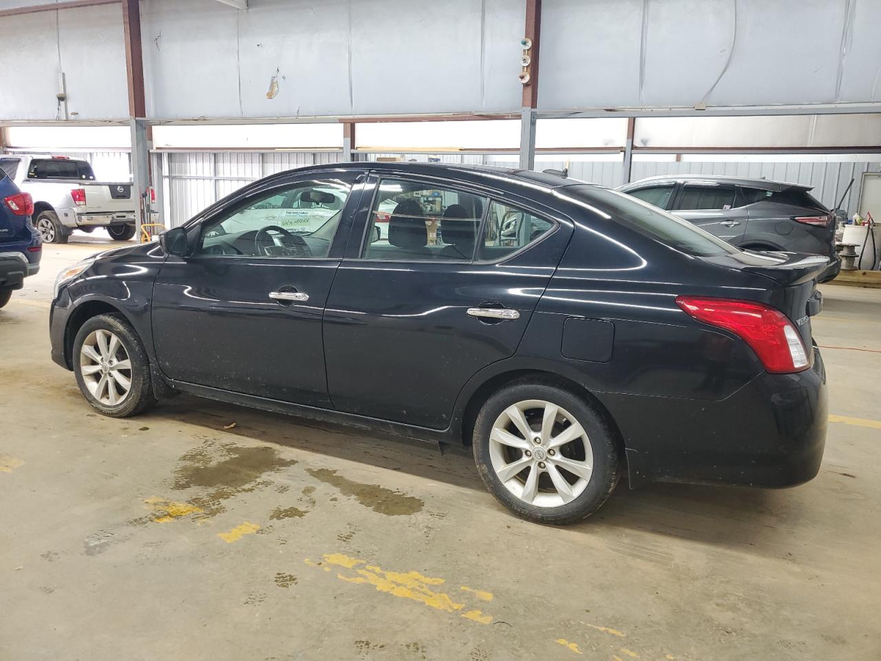 2016 Nissan Versa - Image 2