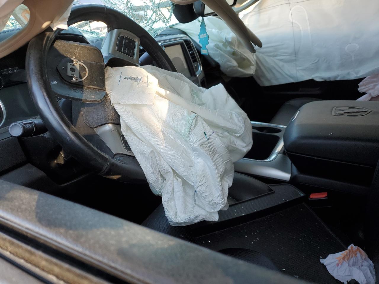 2018 RAM 2500 - Image 8