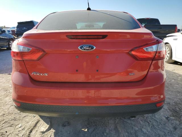  FORD FOCUS 2014 Czerwony