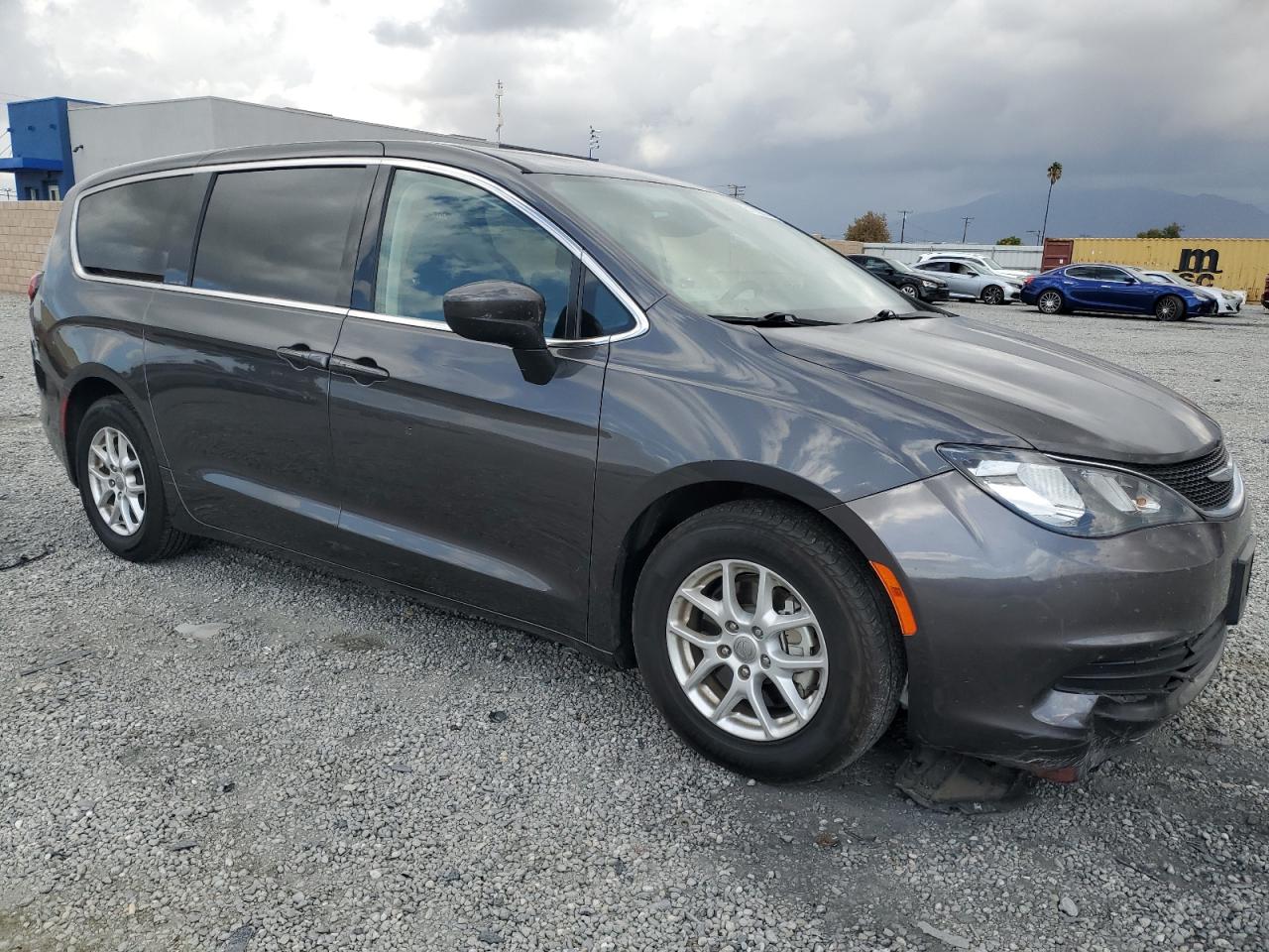 VIN 2C4RC1DG1HR502626 2017 CHRYSLER PACIFICA no.4