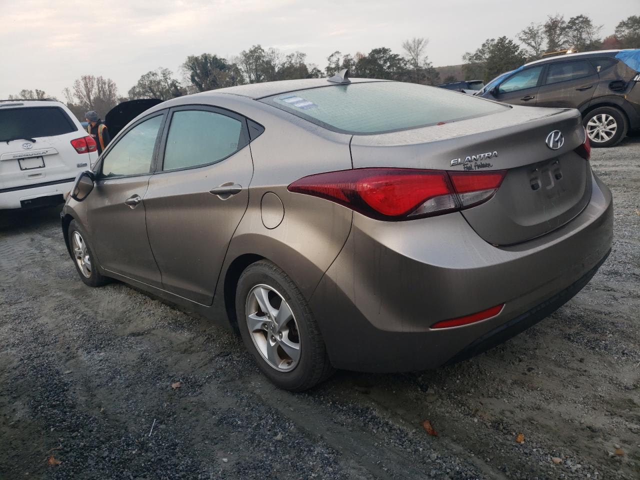2014 Hyundai Elantra - Image 2