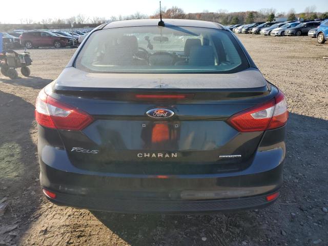 Sedans FORD FOCUS 2012 Black