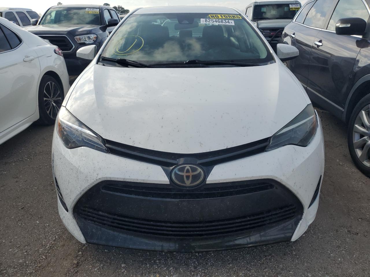 VIN 2T1BURHE4JC000575 2018 TOYOTA COROLLA no.5