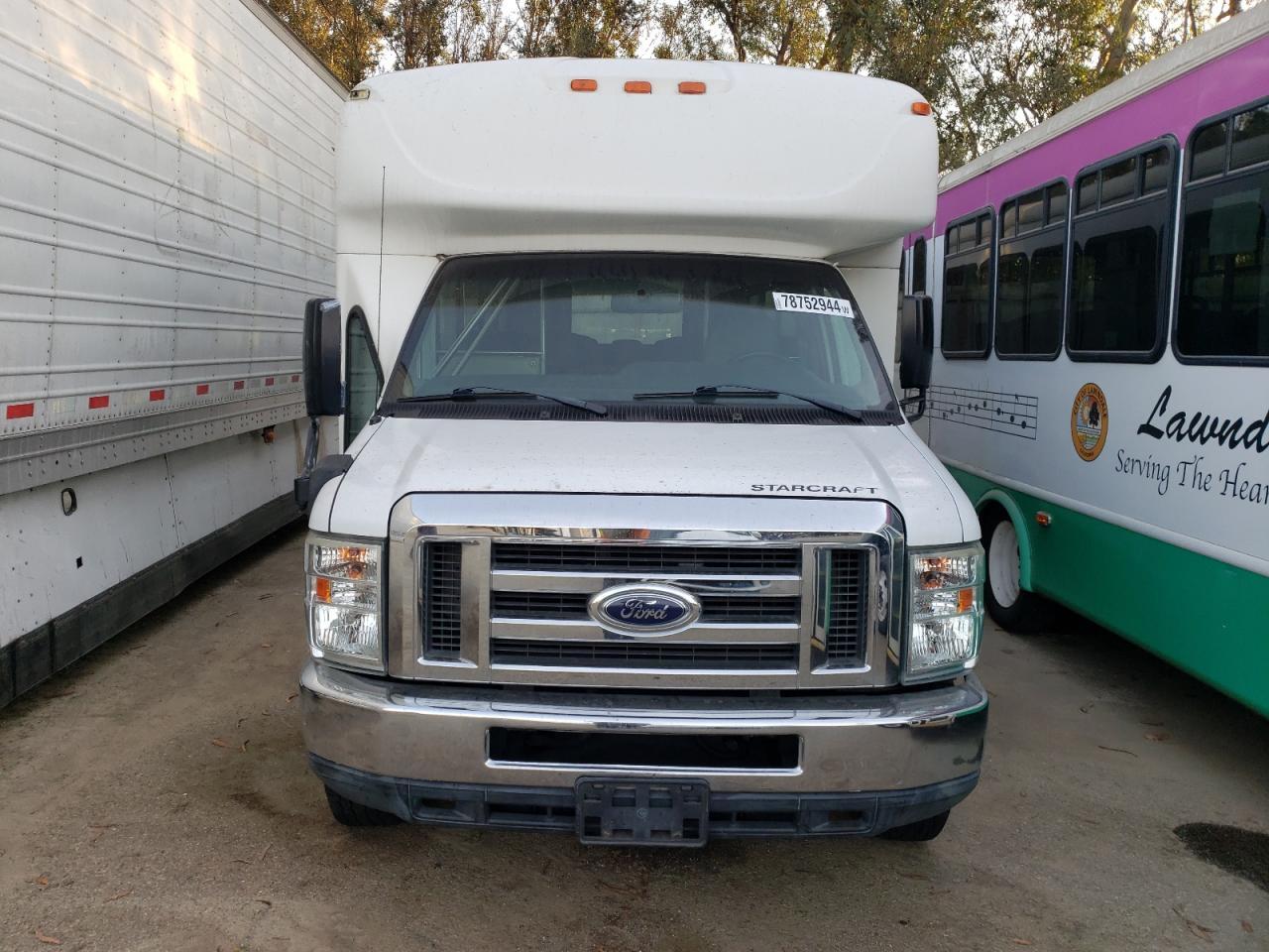 2012 Ford Econoline - Image 5