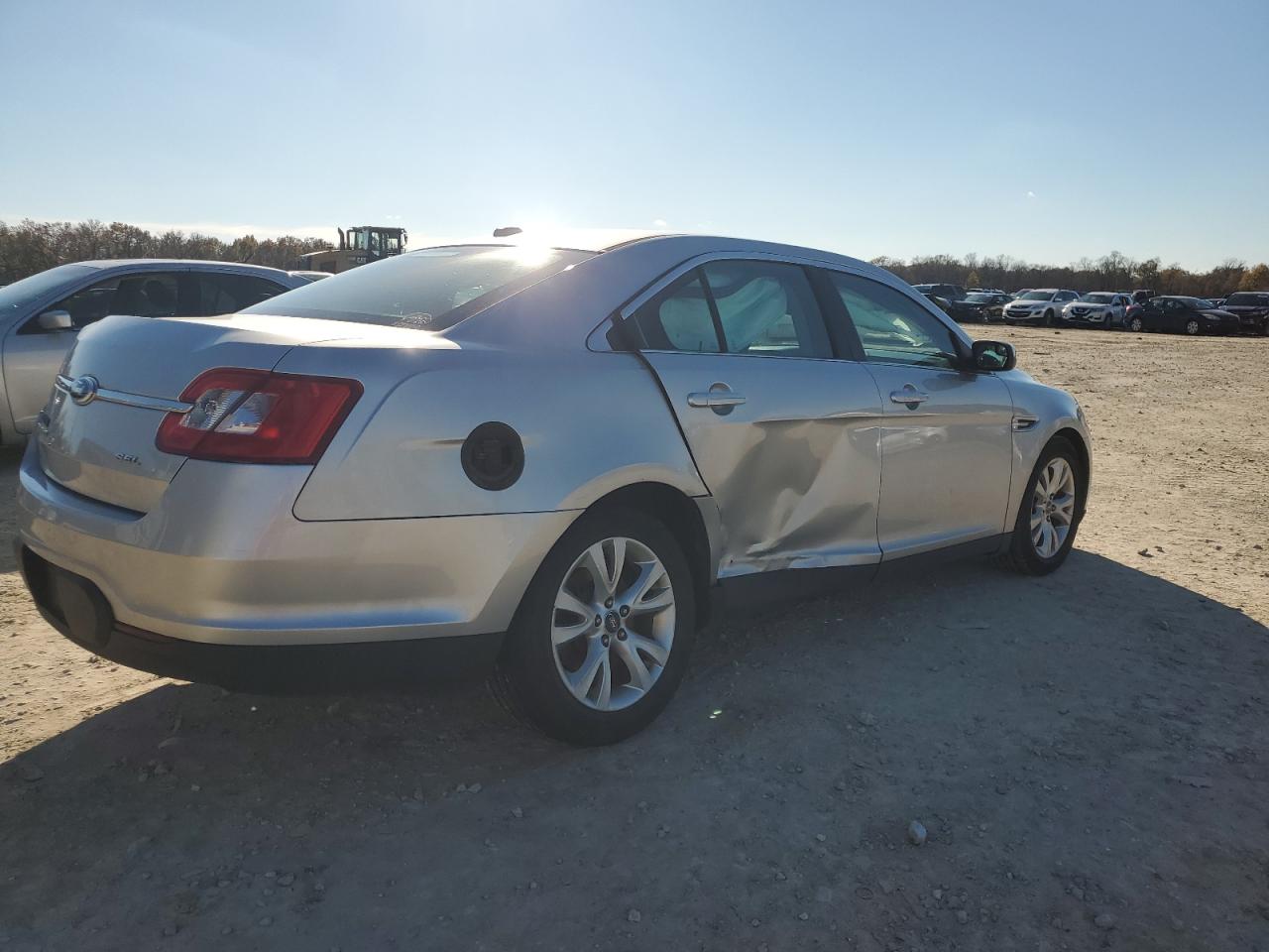 2012 Ford Taurus - Image 3