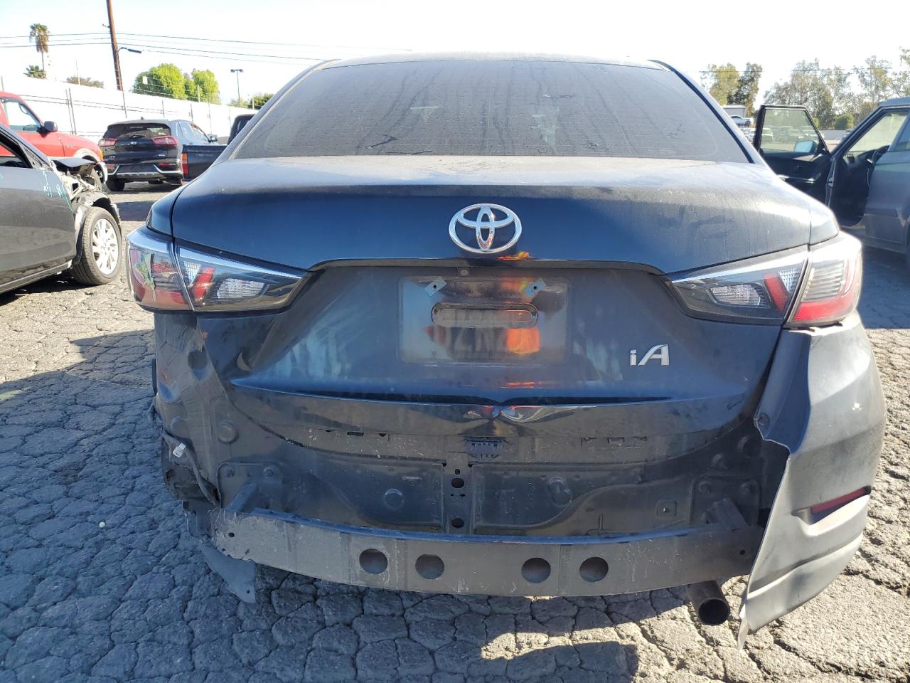 2018 Toyota Yaris Ia VIN: 3MYDLBYV0JY307262 Lot: 78373444