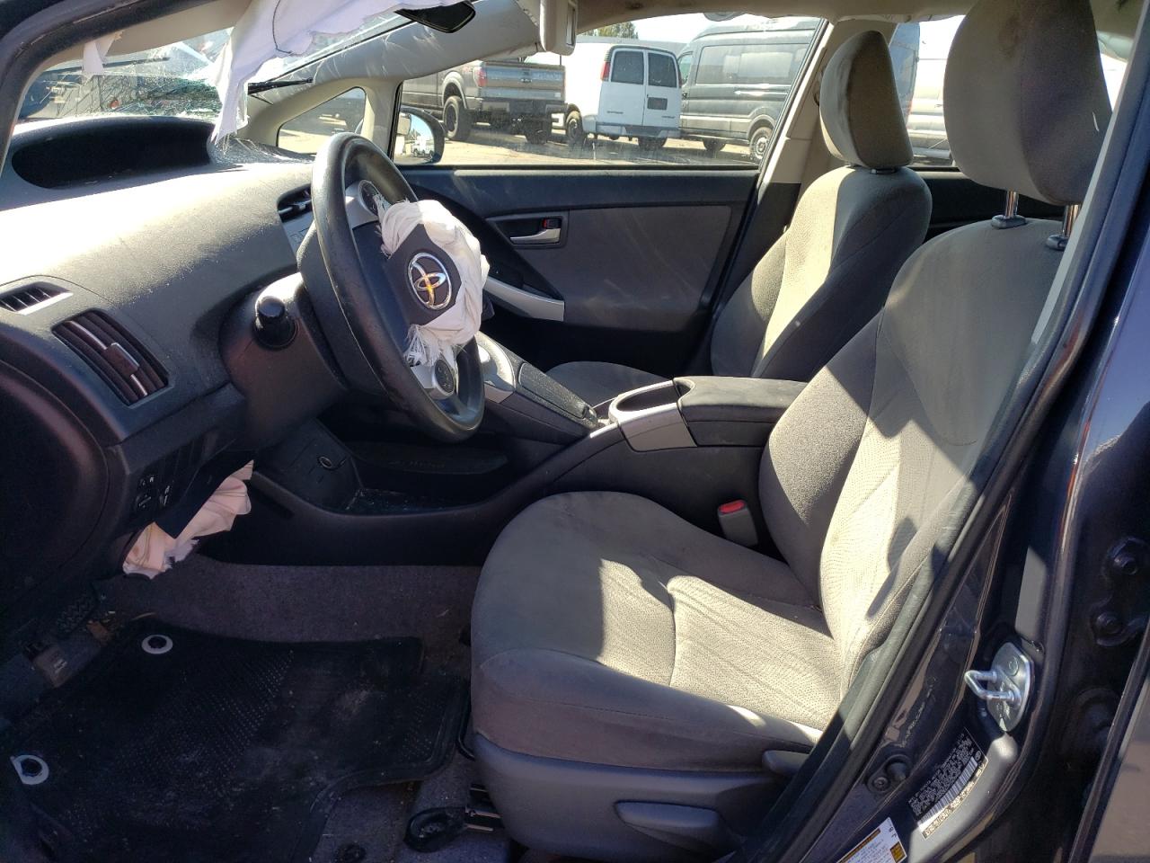 2015 Toyota Prius - Image 7