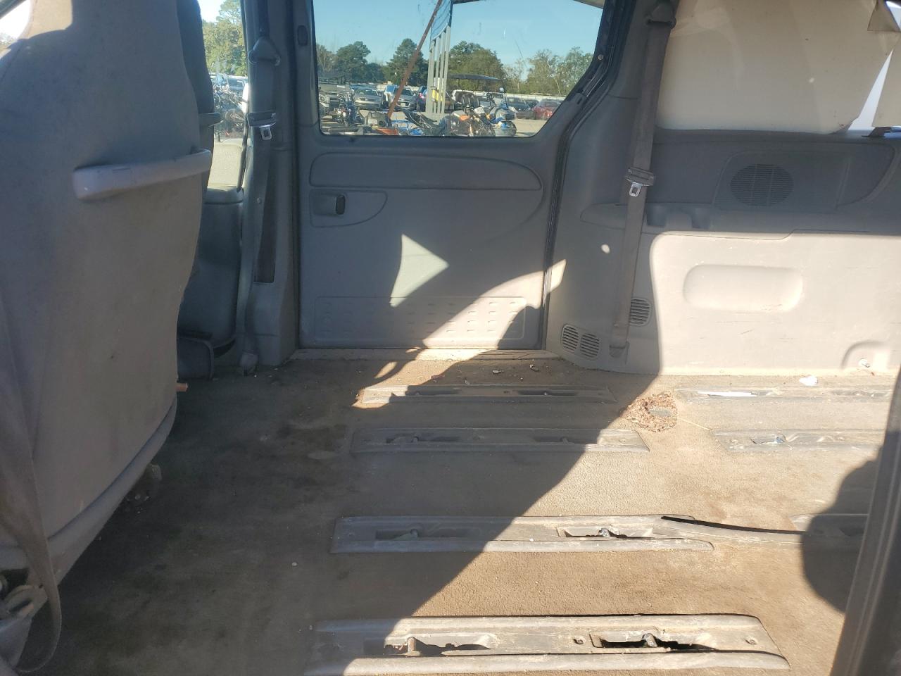 2005 Dodge Caravan - Image 10