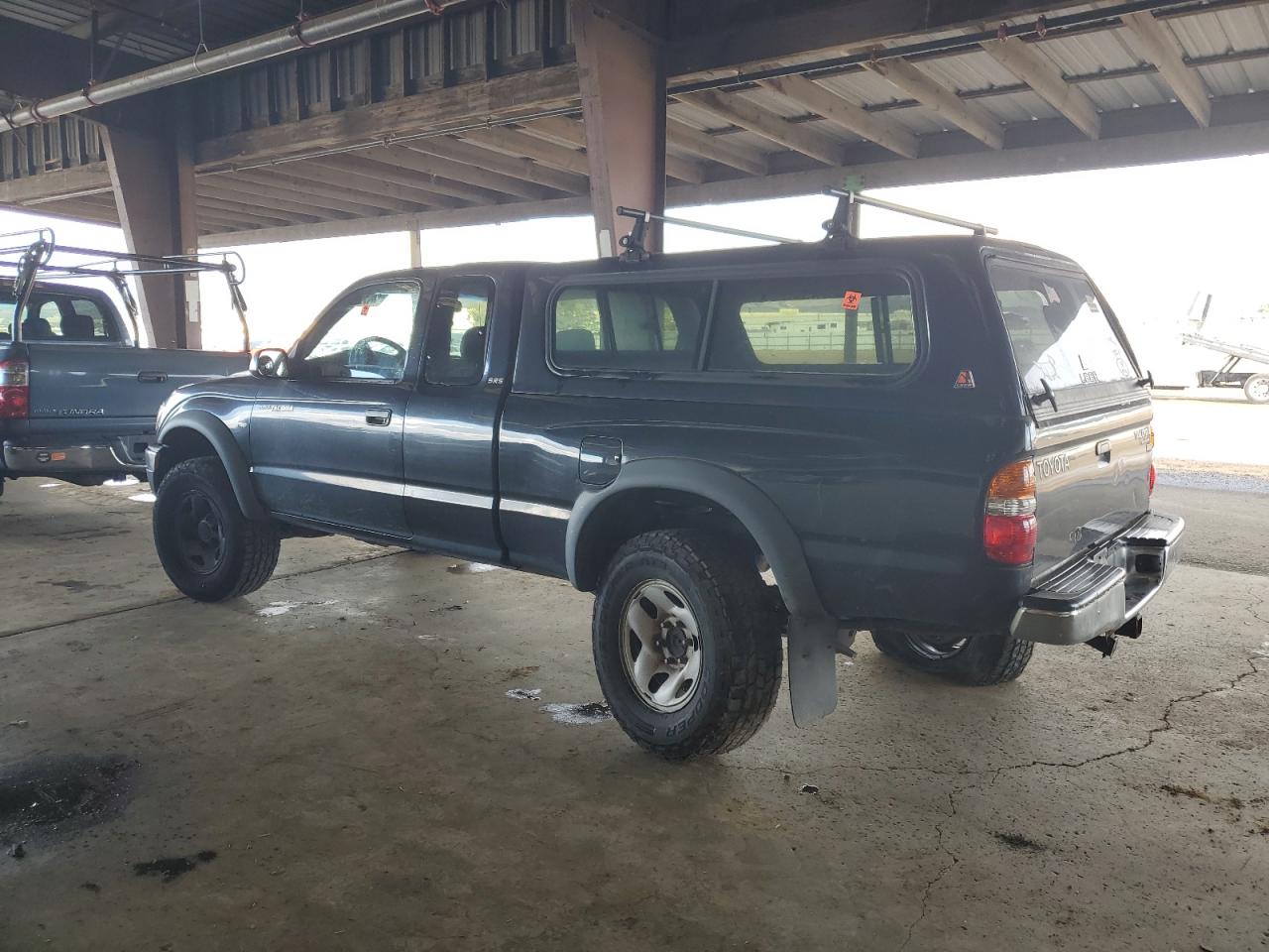 2001 Toyota Tacoma - Image 2