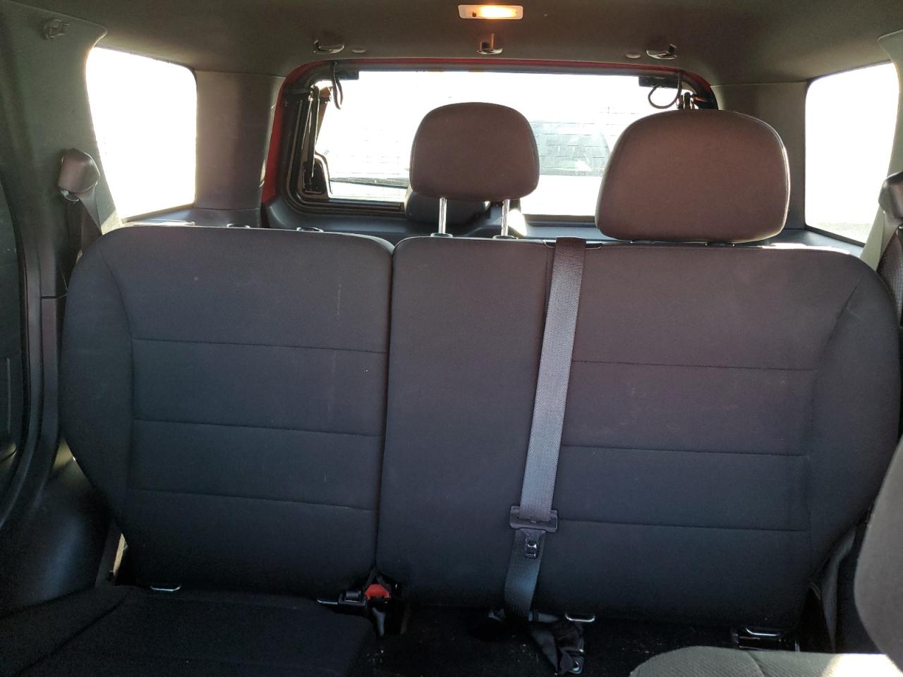 2010 Ford Escape - Image 10