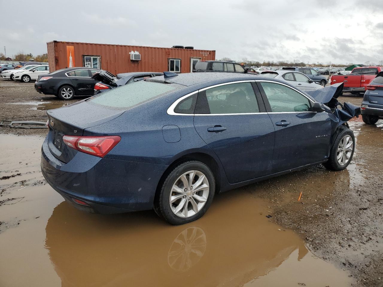 2021 Chevrolet Malibu - Image 3